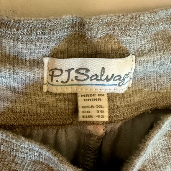 PJ Salvage - lounge pants/pajama bottoms - size XL - Picture 6 of 6